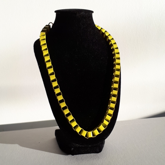 Yellow box chain necklace - Picture 1 of 3